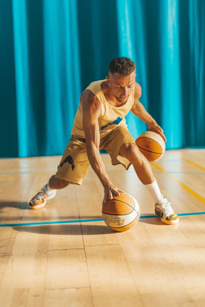 Entrenamiento de baloncesto en pista con Dukanor en Menorca